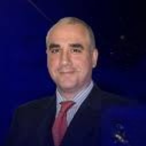 Luis Oliveros